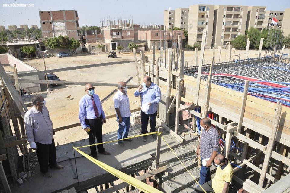 محافظ أسيوط يتفقد أعمال انشاء مجمع الخدمات بقرية دشلوط بمركز ديروط ضمن المشروع القومي لتطوير الريف المصري والمبادرة الرئاسية 